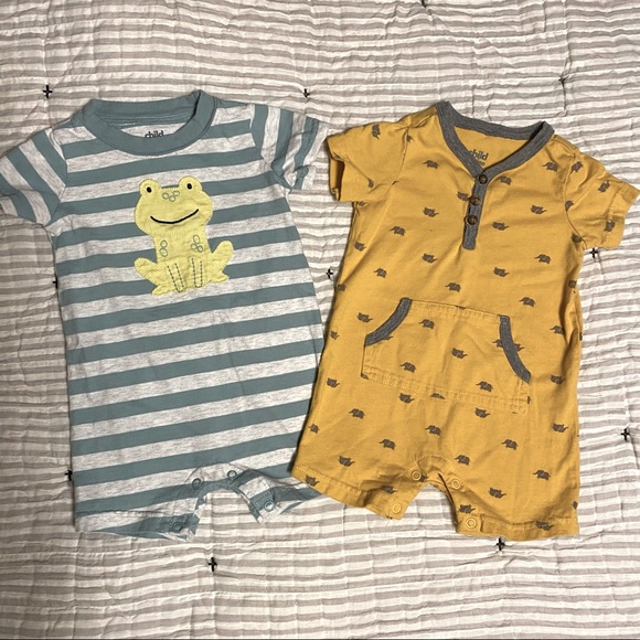 Carter’s Frog Elephant Shortie Romper Set - Picture 1 of 6